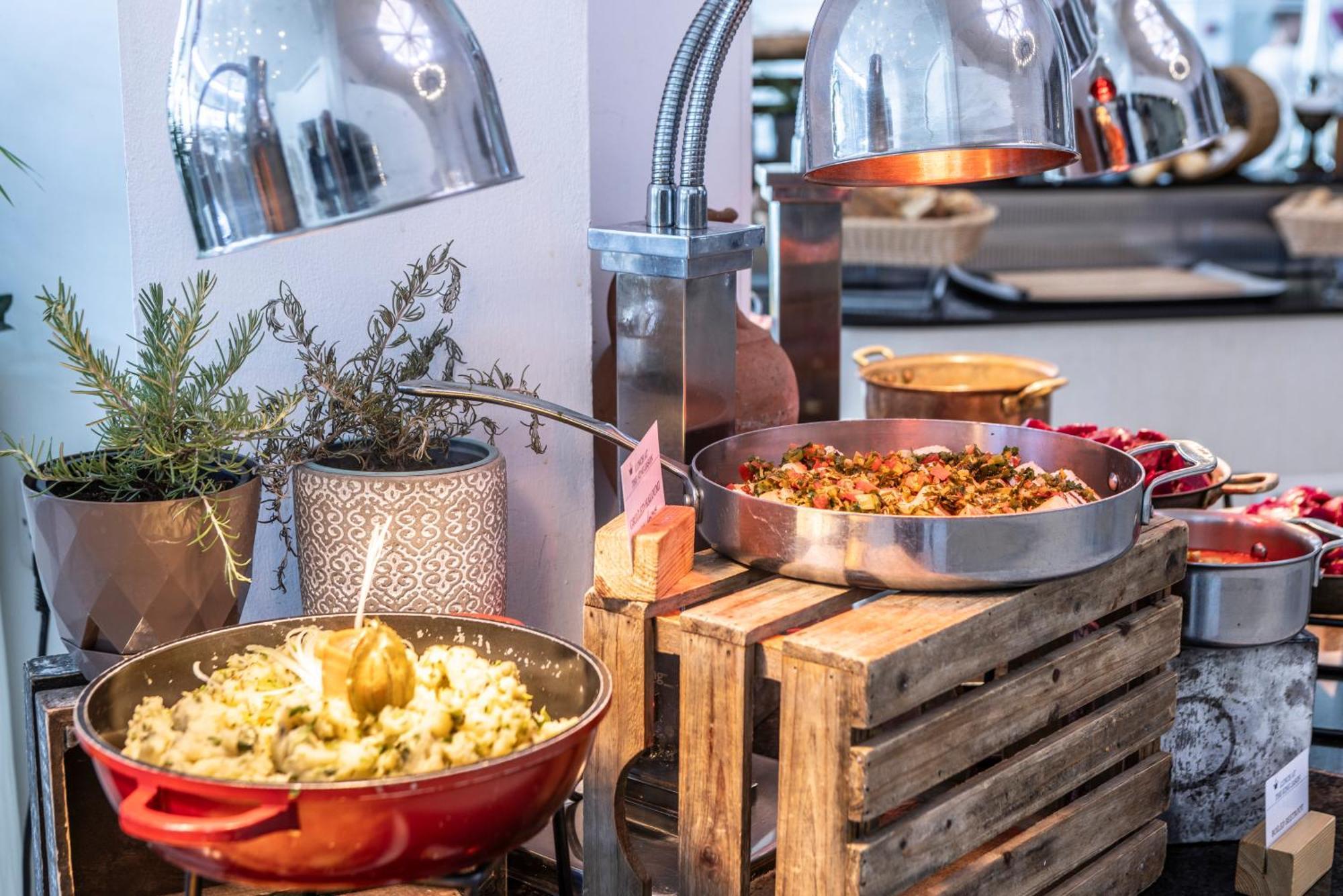 King Jason Paphos - Designed For Adults By Louis Hotels Bagian luar foto