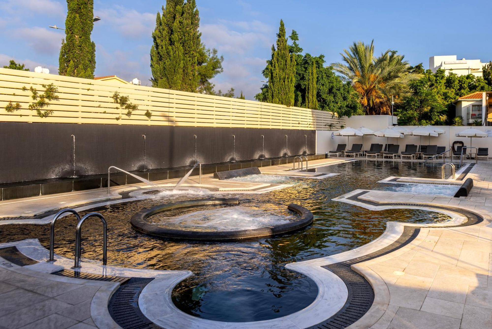 King Jason Paphos - Designed For Adults By Louis Hotels Bagian luar foto