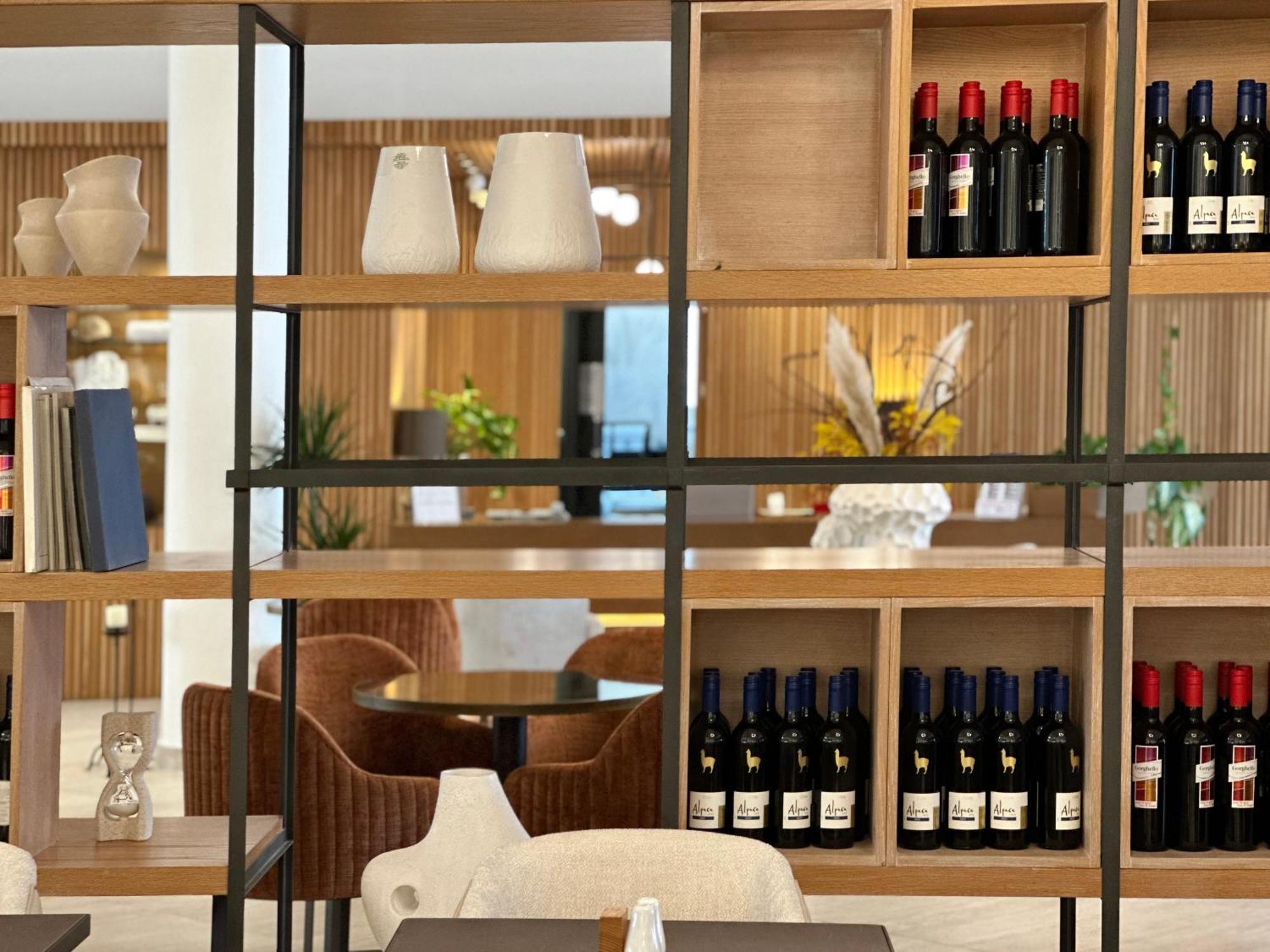 King Jason Paphos - Designed For Adults By Louis Hotels Bagian luar foto