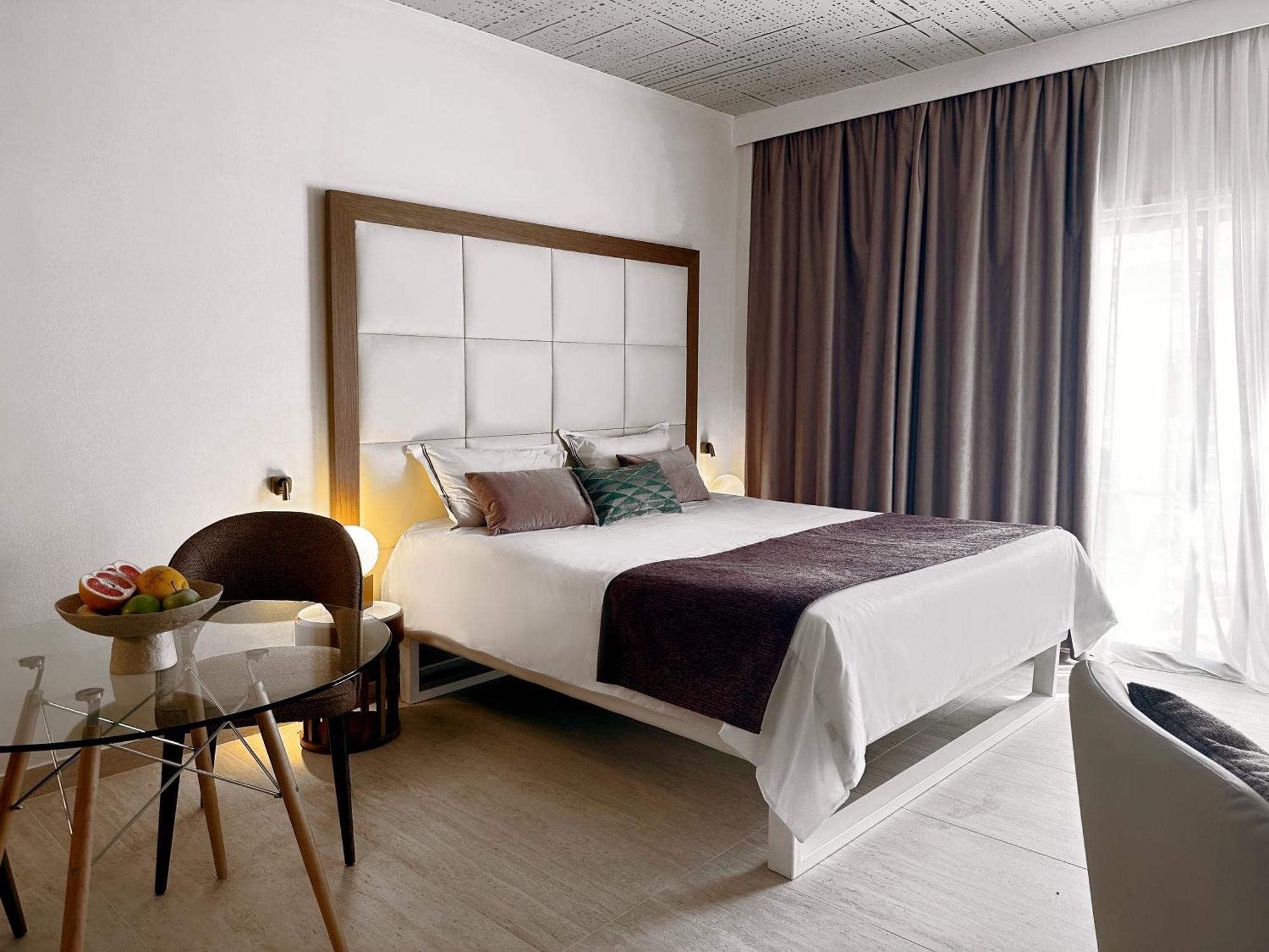 King Jason Paphos - Designed For Adults By Louis Hotels Bagian luar foto